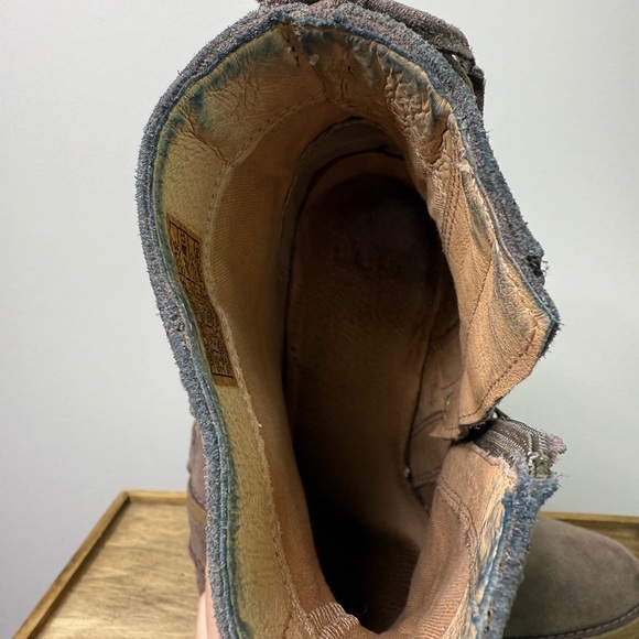 Ugg Australia Corinne Mysterious Brown Suede - Picture 9 of 9